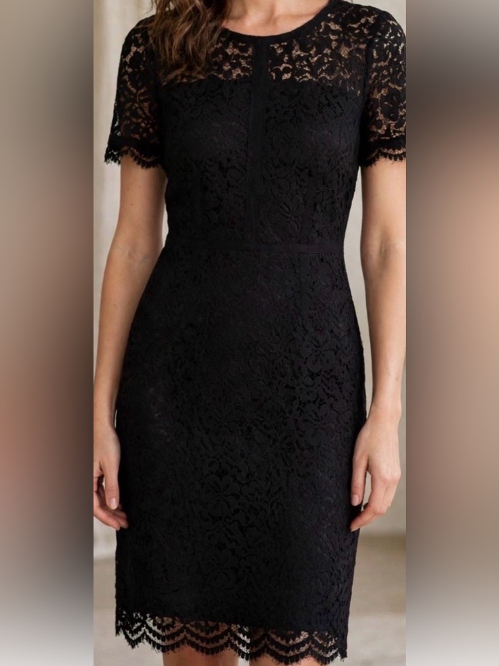 Elle Black Lace Short-Sleeve Sheath Dress